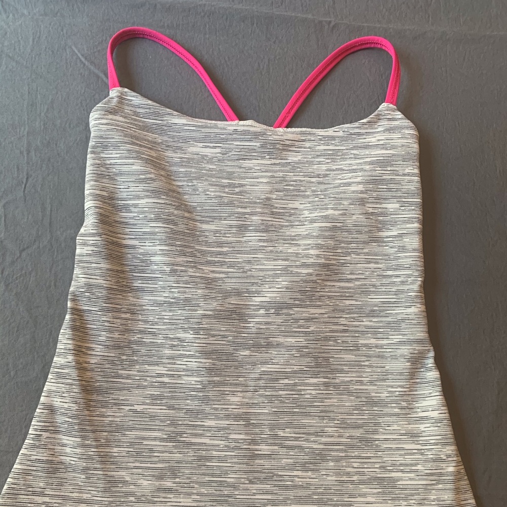 Lululemon tank top size 4